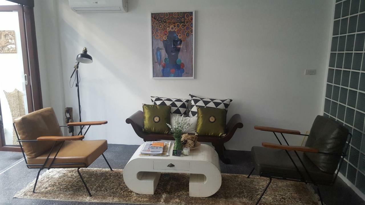 Haus Sathorn 21 Bed And Breakfast Bangkok Ngoại thất bức ảnh